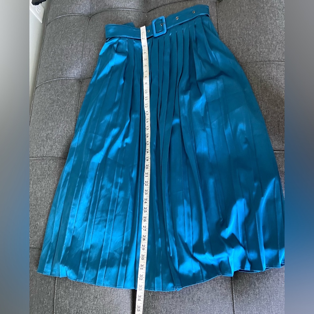 FATE Turquoise Pleated Belted Midi Skirt Size L NWT - Picture 7 of 12